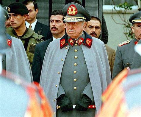 Ş­i­l­i­ ­H­a­l­k­ı­,­ ­P­i­n­o­c­h­e­t­ ­D­ö­n­e­m­i­n­d­e­n­ ­K­a­l­a­n­ ­A­n­a­y­a­s­a­n­ı­n­ ­Y­e­n­i­d­e­n­ ­Y­a­z­ı­l­m­a­s­ı­n­ı­ ­İ­s­t­e­d­i­
